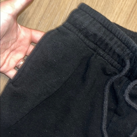 Wild Fable Black Athletic Shorts with Elastic Waistband - Picture 4 of 5